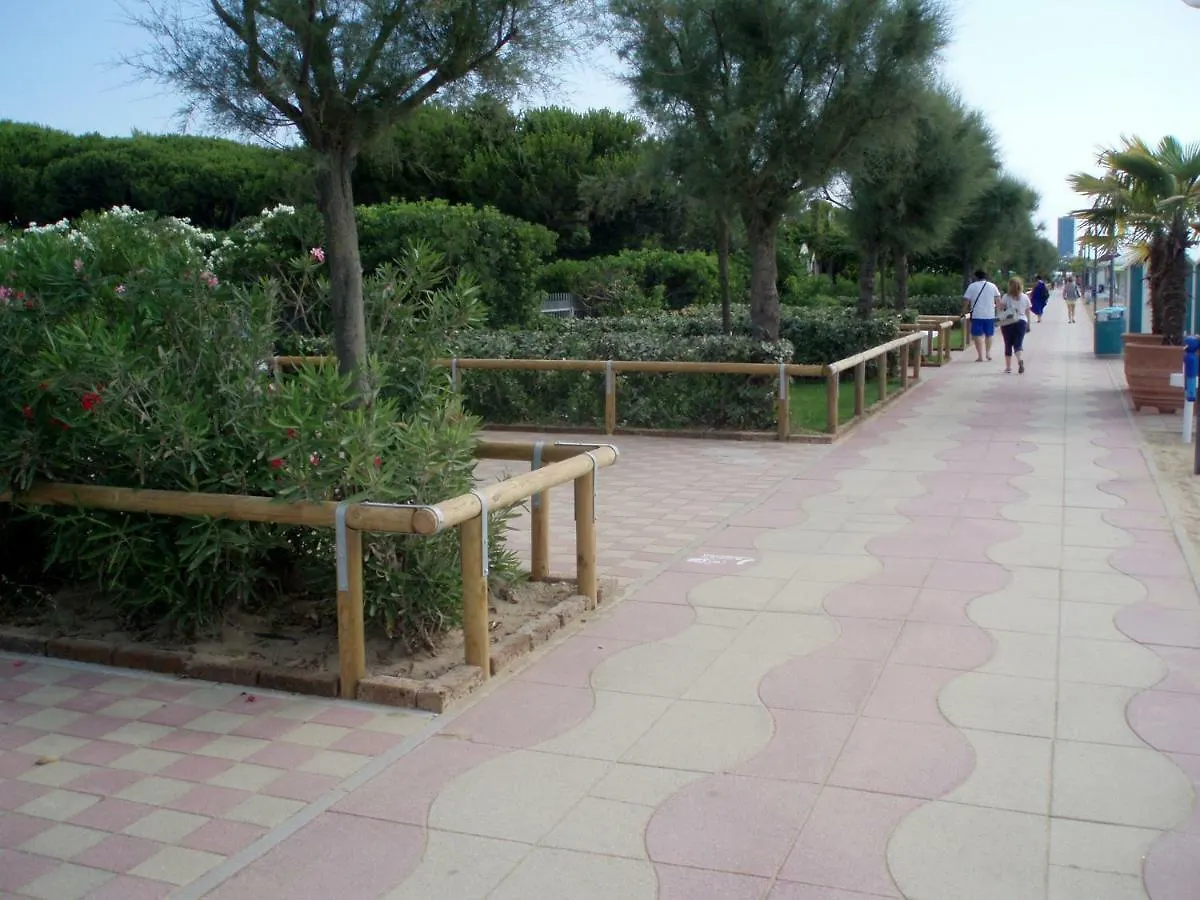 Apartment App4Rent - Villa Cristina 10 - Rinnovato Lido di Jesolo