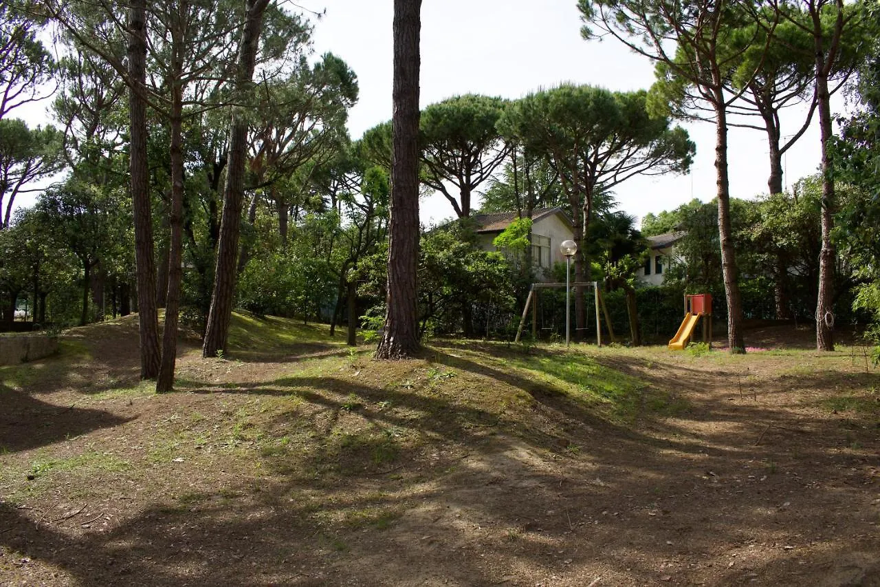 App4Rent - Villa Cristina 10 - Rinnovato Lido di Jesolo 0*,  Italy