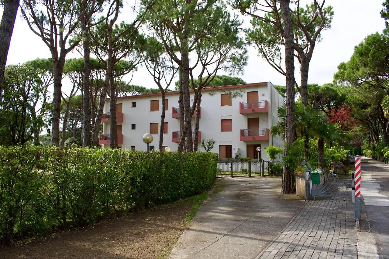 Apartment App4Rent - Villa Cristina 10 - Rinnovato Lido di Jesolo Italy